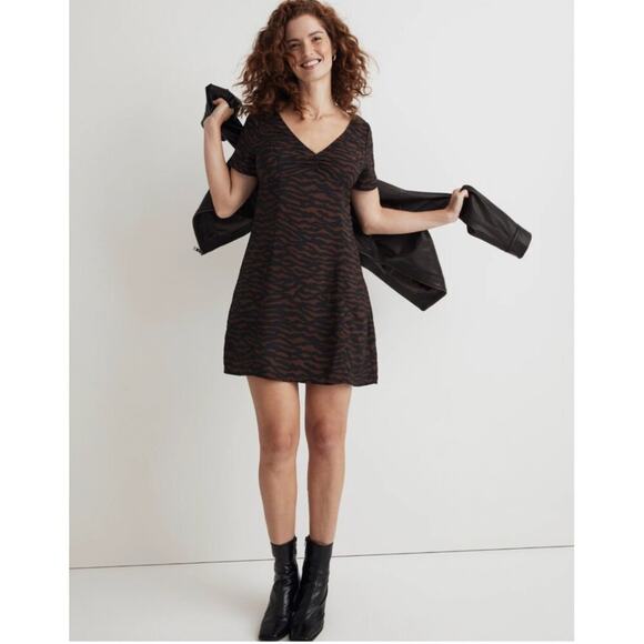 Madewell V-Neck Mini Dress in Abstract Animal - Picture 1 of 7